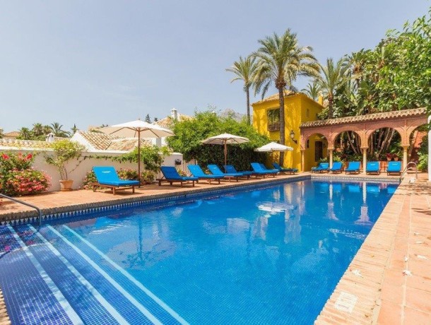 Townhouse for sale in The Golden Mile, Marbella