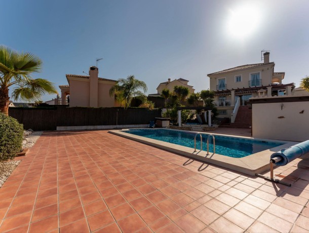 Villa for sale in Coín, Marbella
