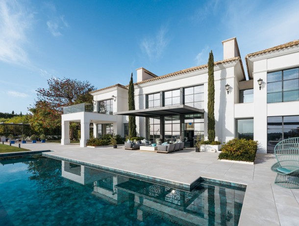 Villa for sale in Los Flamingos, Marbella
