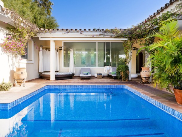 Villa for sale in Elviria, Marbella