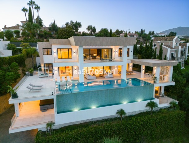 Villa for sale in Benahavís, Marbella