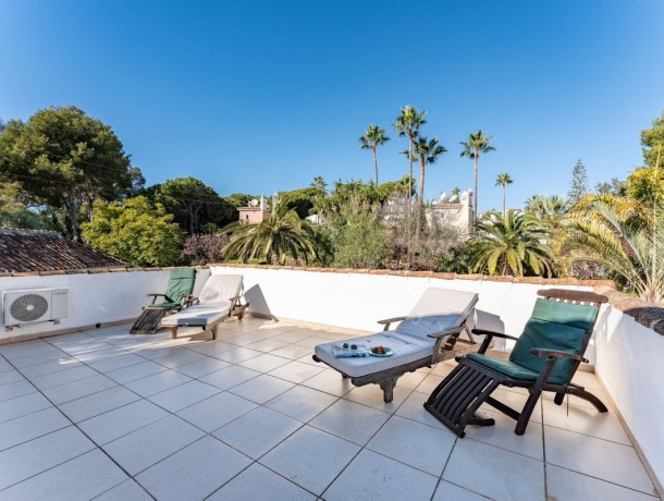 Villa for sale in Calahonda, Marbella