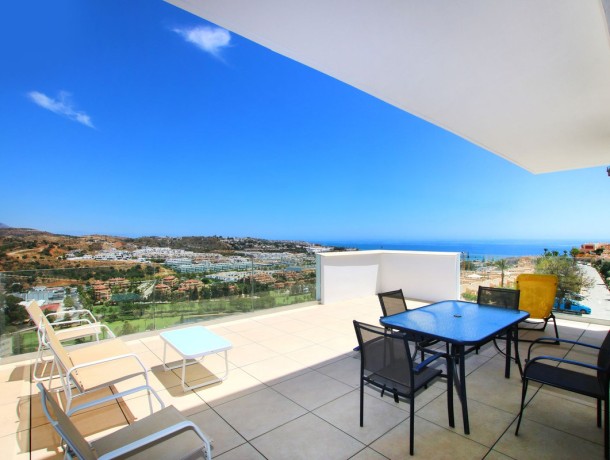 Apartment for sale in La Cala, Marbella
