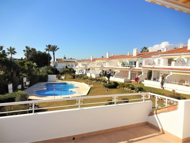 Apartment for sale in El Paraiso, Marbella
