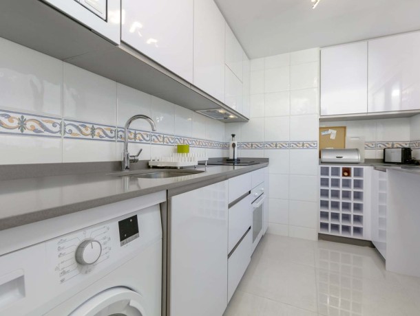 Apartment for sale in Nueva Andalucía, Marbella