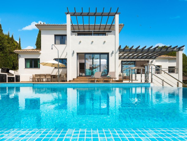 Villa for sale in Mijas Golf, Marbella