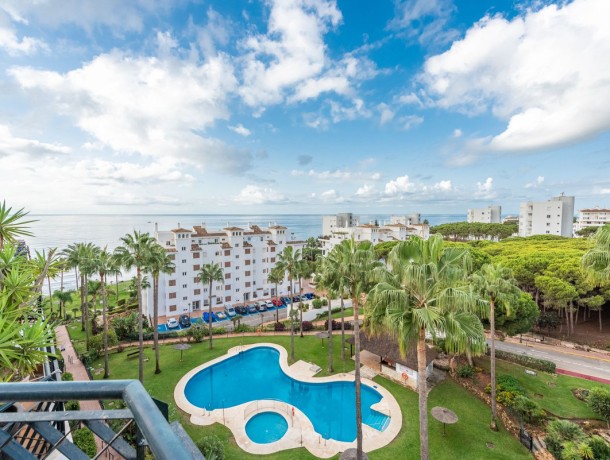 Apartment for sale in Calahonda, Marbella