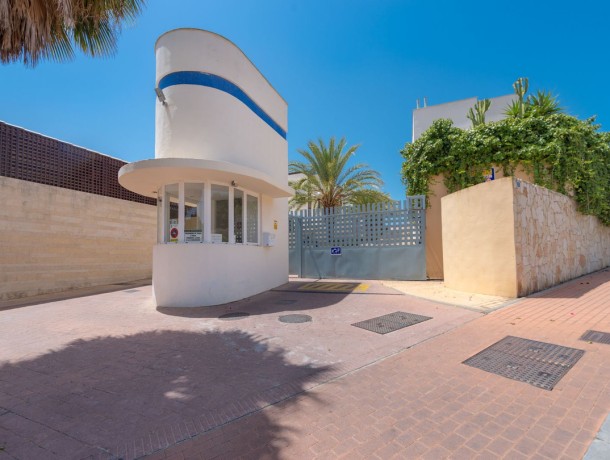 Townhouse for sale in La Cala de Mijas, Marbella