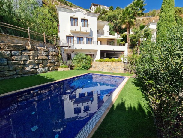 Villa for sale in Benahavís, Marbella