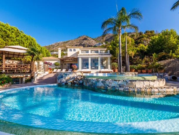 Villa for sale in Mijas, Marbella