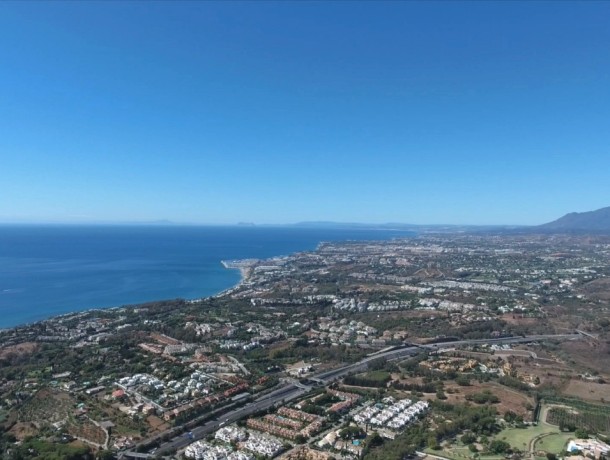 Plot for sale in The Golden Mile, Marbella