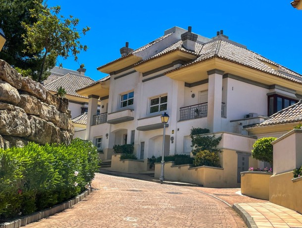 Villa for sale in La Cala Golf, Marbella