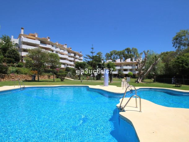 Apartment for sale in Calahonda, Marbella