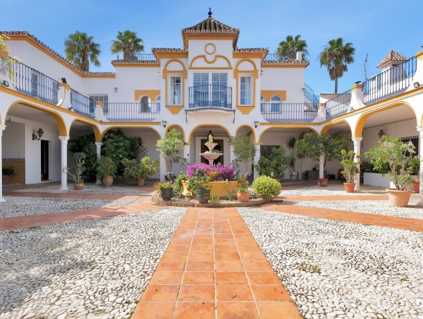 Villa for sale in La Cala Hills, Marbella