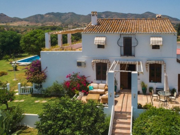 Villa for sale in Alhaurín de la Torre, Marbella