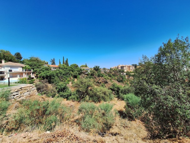 Plot for sale in Elviria, Marbella