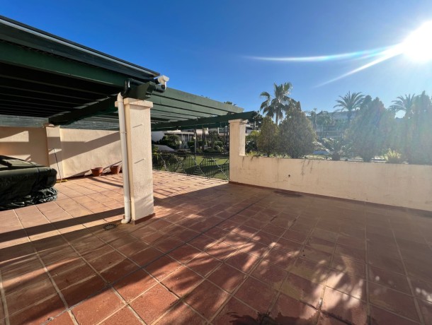Apartment for sale in Nueva Andalucía, Marbella