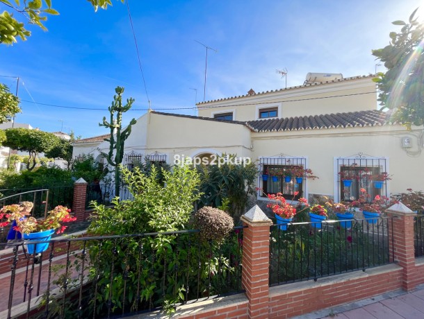 Townhouse for sale in Estepona, Marbella