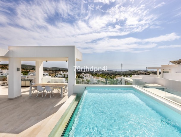 Apartment for sale in Estepona, Marbella