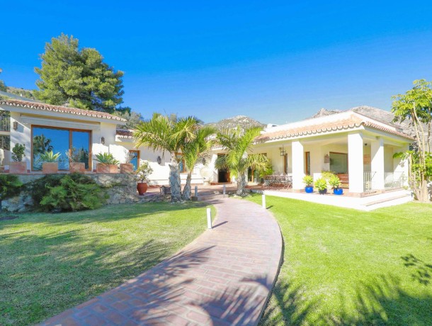 Villa for sale in Benalmadena, Marbella