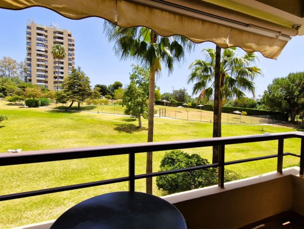 Apartment for sale in Nueva Andalucía, Marbella