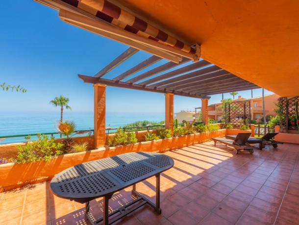 Townhouse for sale in Estepona, Marbella