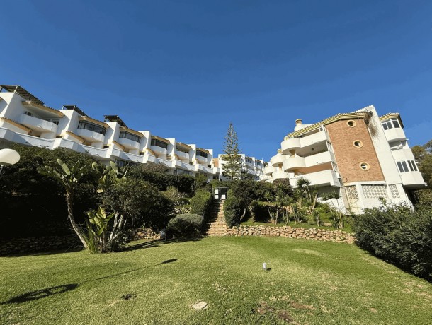 Apartment for sale in Calahonda, Marbella