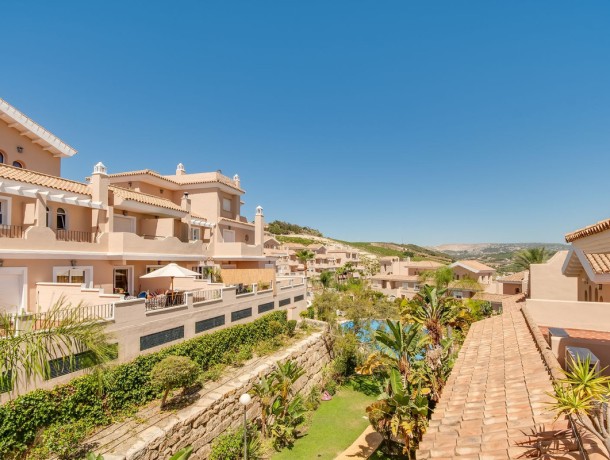 Townhouse for sale in La Duquesa, Marbella