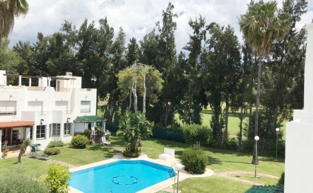 Townhouse for sale in , Nueva Andalucía