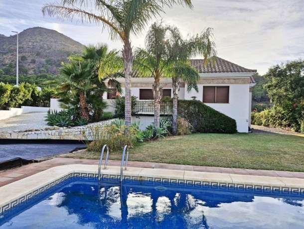 Villa for sale in Alhaurín de la Torre, Marbella