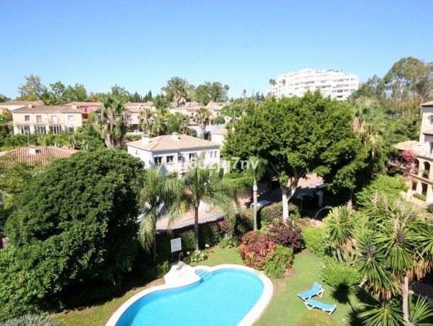 Apartment for sale in Guadalmina Alta, Marbella