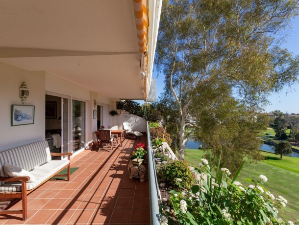 Apartment for sale in Guadalmina Alta, Marbella