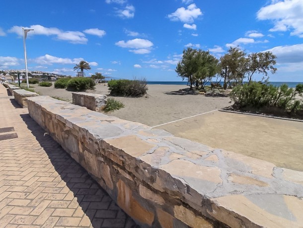 Commercial for sale in San Luis de Sabinillas, Marbella