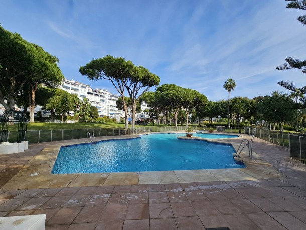 Apartment for sale in Puerto Banús, Marbella
