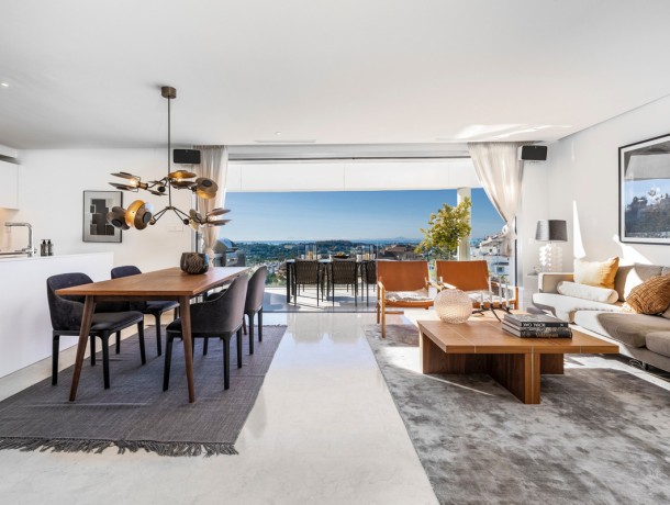 Apartment for sale in Nueva Andalucía, Marbella