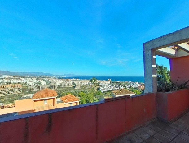 Apartment for sale in La Duquesa, Marbella