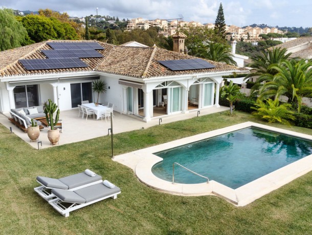 Villa for sale in Elviria, Marbella