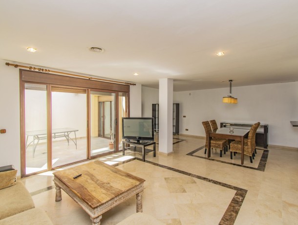 Townhouse for sale in Cancelada, Marbella