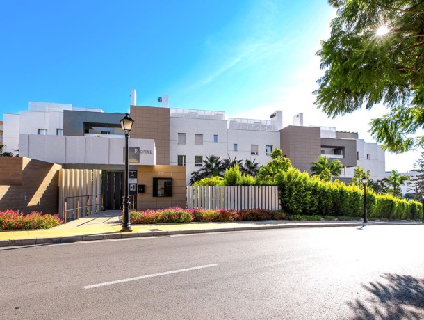 Apartment for sale in Nueva Andalucía, Marbella