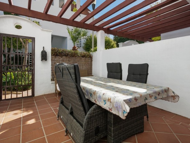 Apartment for sale in Nueva Andalucía, Marbella