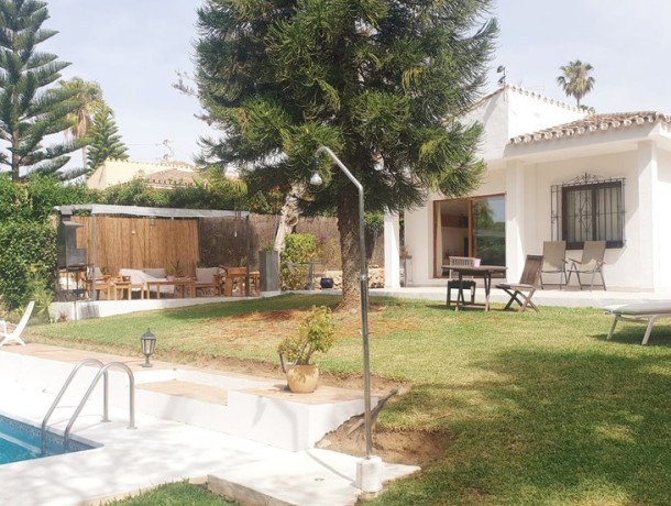 Villa for sale in Calahonda, Marbella