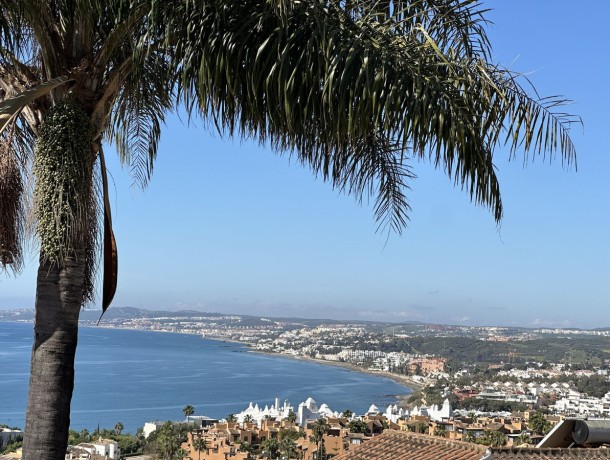 Villa for sale in Estepona, Marbella