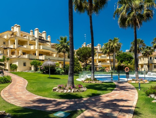 Apartment for sale in Casares Playa, Marbella