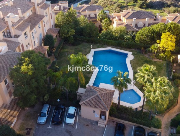 Apartment for sale in Calahonda, Marbella