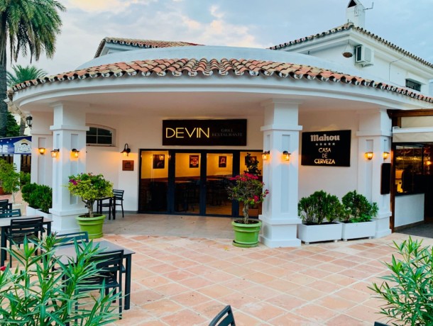 Commercial for sale in Estepona, Marbella