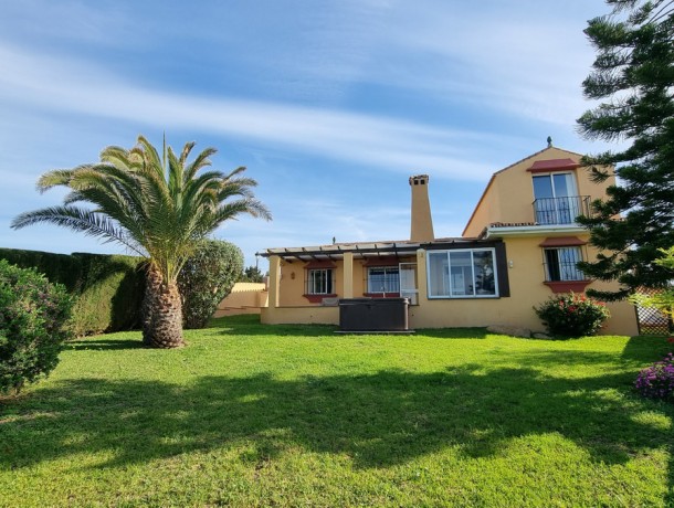 Villa for sale in Manilva, Marbella