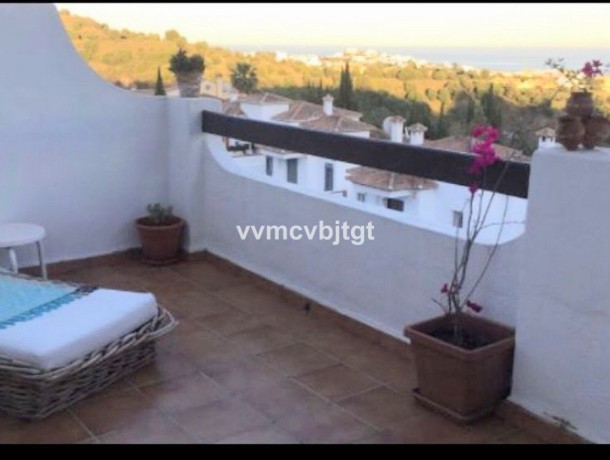 Apartment for sale in Calahonda, Marbella