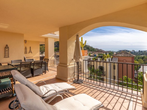 Apartment for sale in Los Arqueros, Marbella