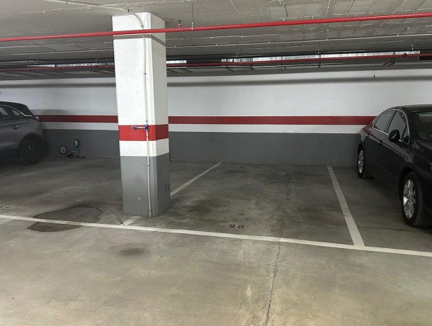 Commercial for sale in Nueva Andalucía, Marbella