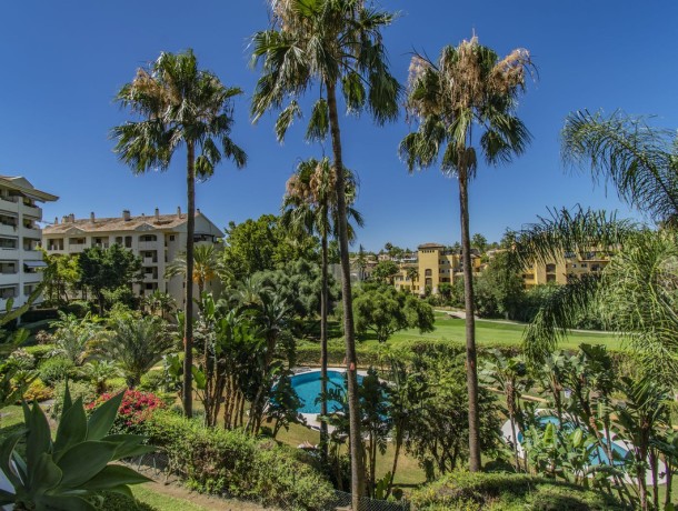 Apartment for sale in Guadalmina Alta, Marbella